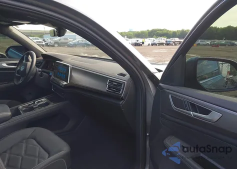 2024 Volkswagen Atlas Cross Sport 2.0T Se W/Technology from USA, damaged, VIN 1V2HE2CA7RC261172